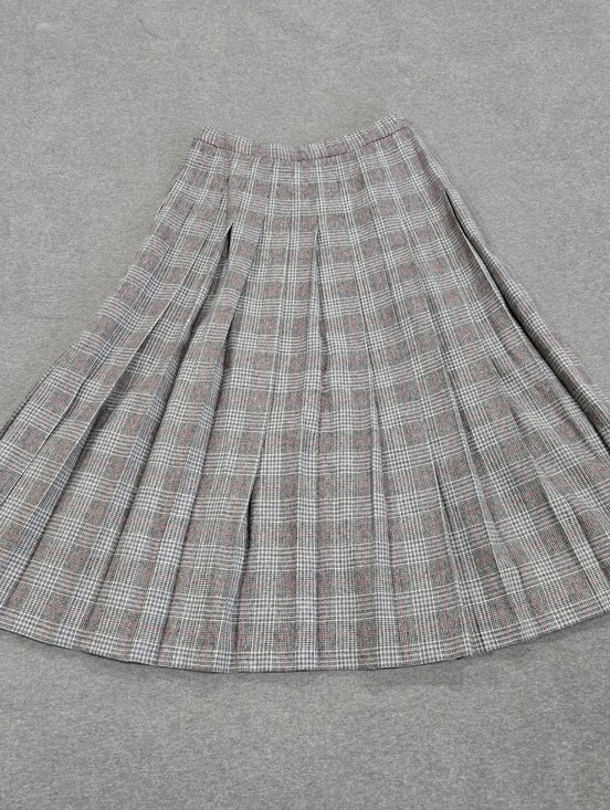 Pendleton Dresses & Skirts - Vintage Pendleton 100% Virgin Wool Pleated Skirt Women's Size 12 Gray Red Plaid